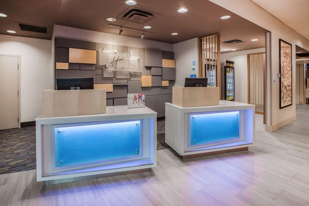 Holiday Inn Express & Suites Troy By Ihg Exterior foto